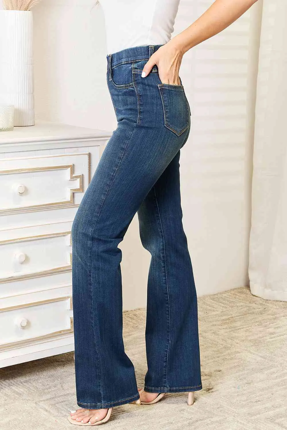 *APP EXCLUSIVE* Judy Blue Elastic Waistband Bootcut Jeans