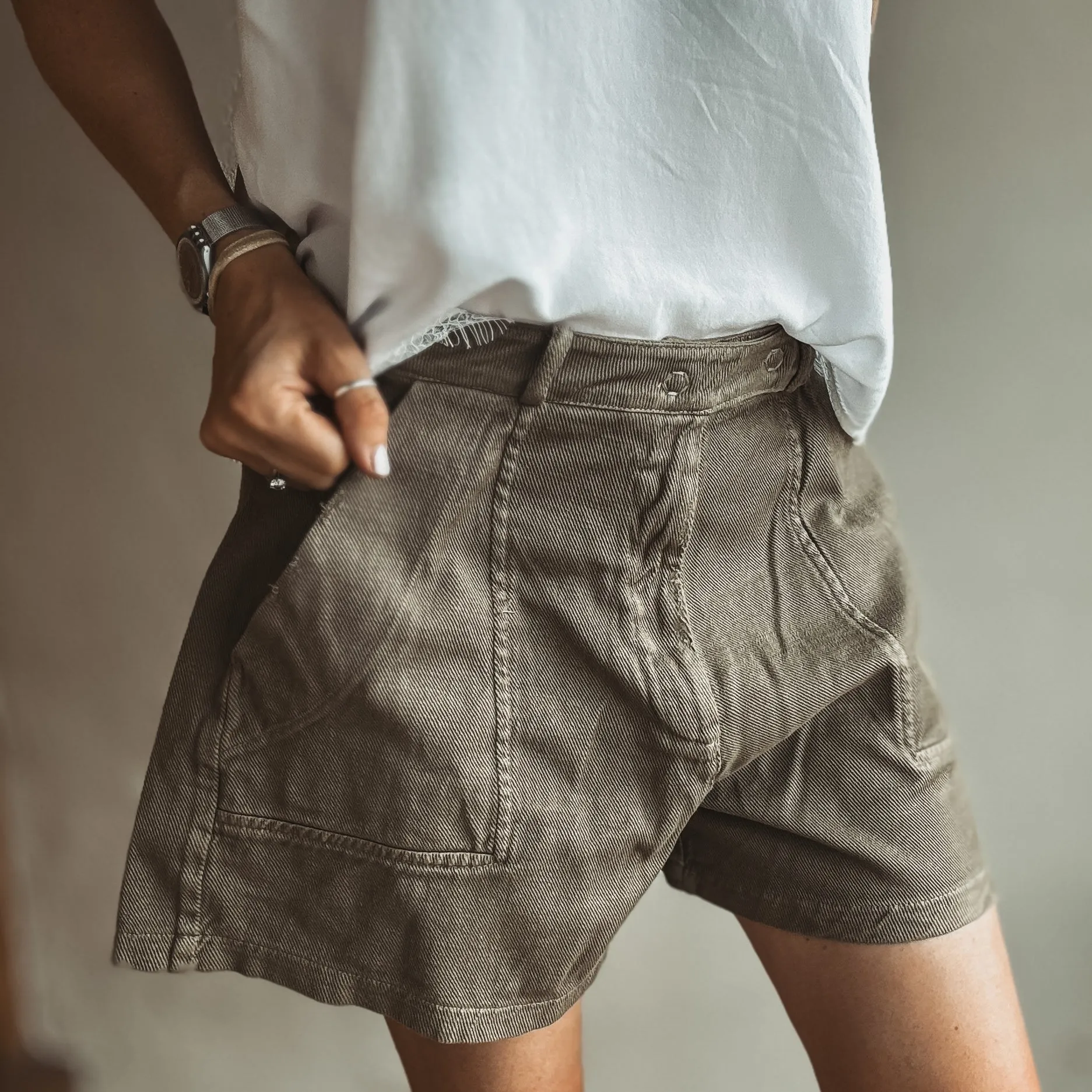 Cargo shorts KHAKI *NEW*