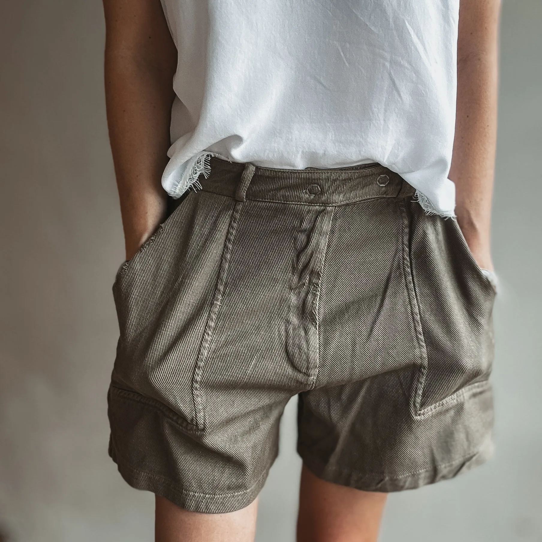 Cargo shorts KHAKI *NEW*