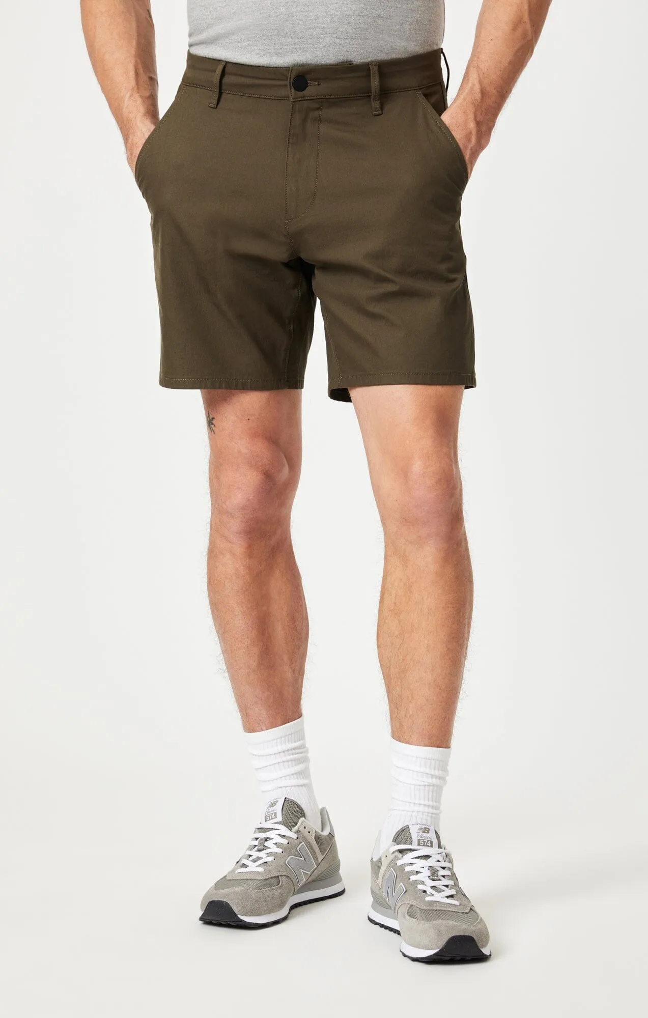 DARREN CHINO SHORTS IN KHAKI TRUE MOVE