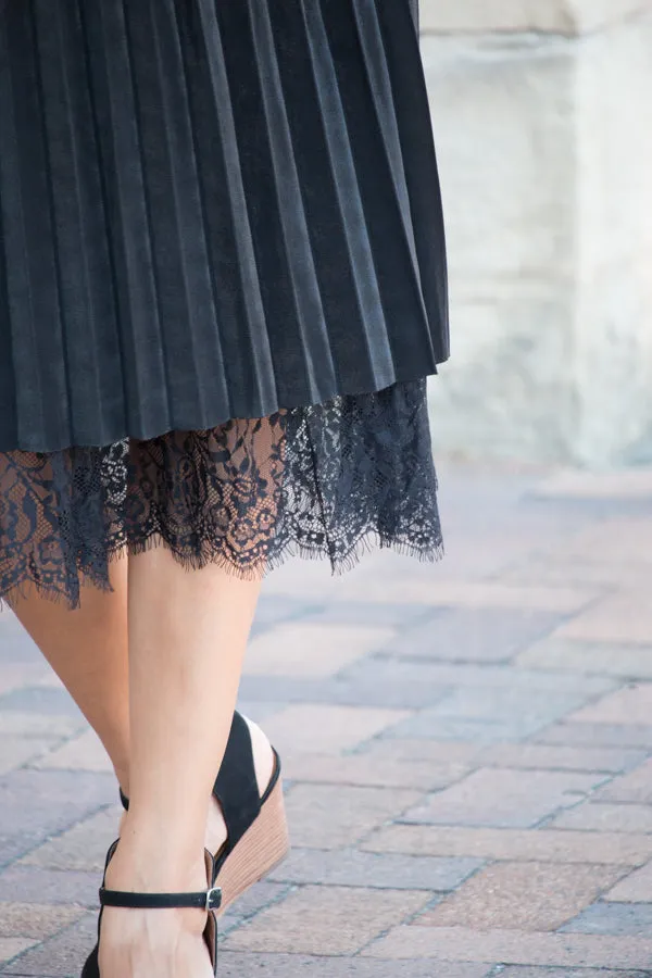 Pleated Lace & Chiffon Skirt