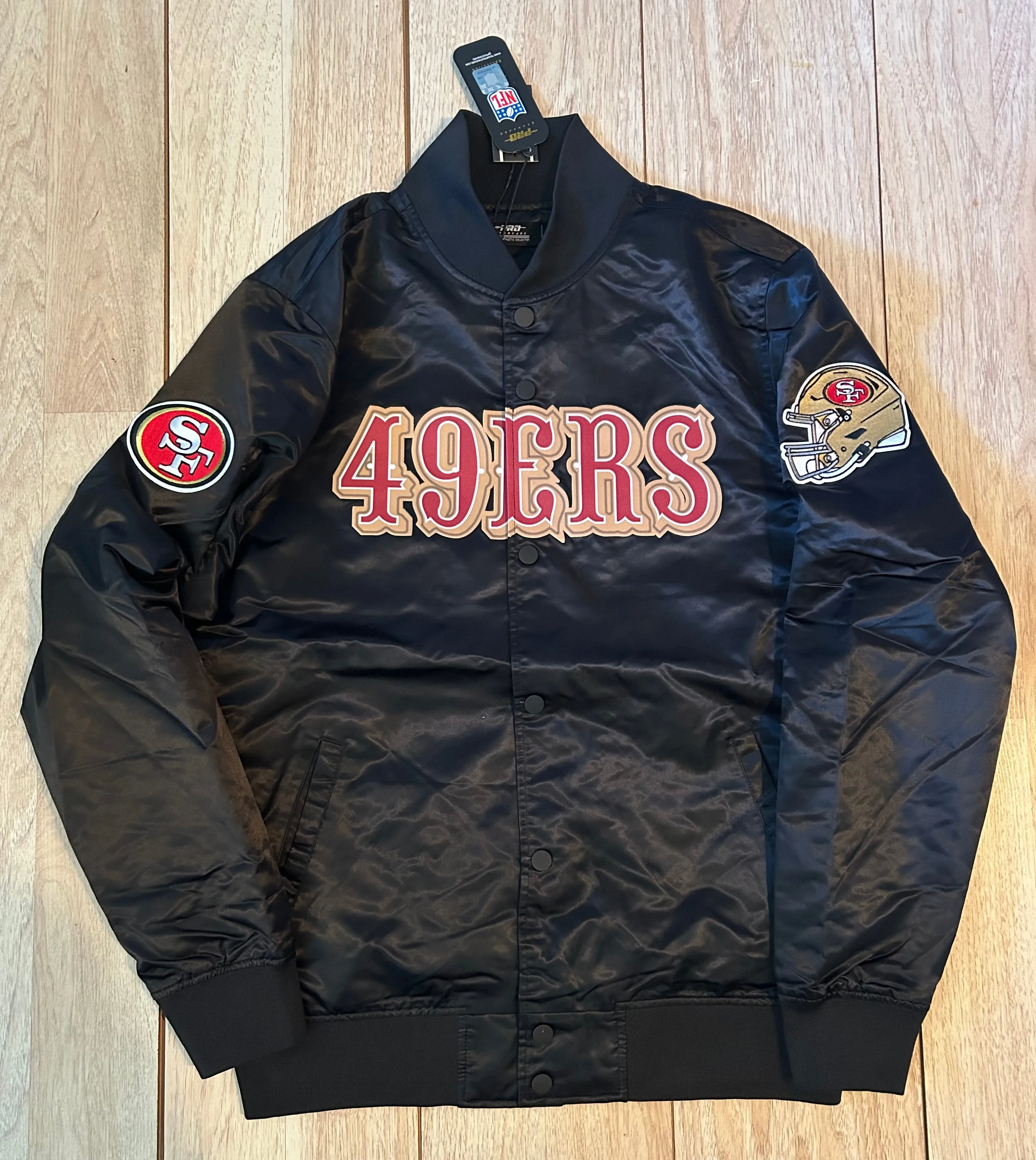 San Francisco 49ers Pro Standard Black Satin Button up