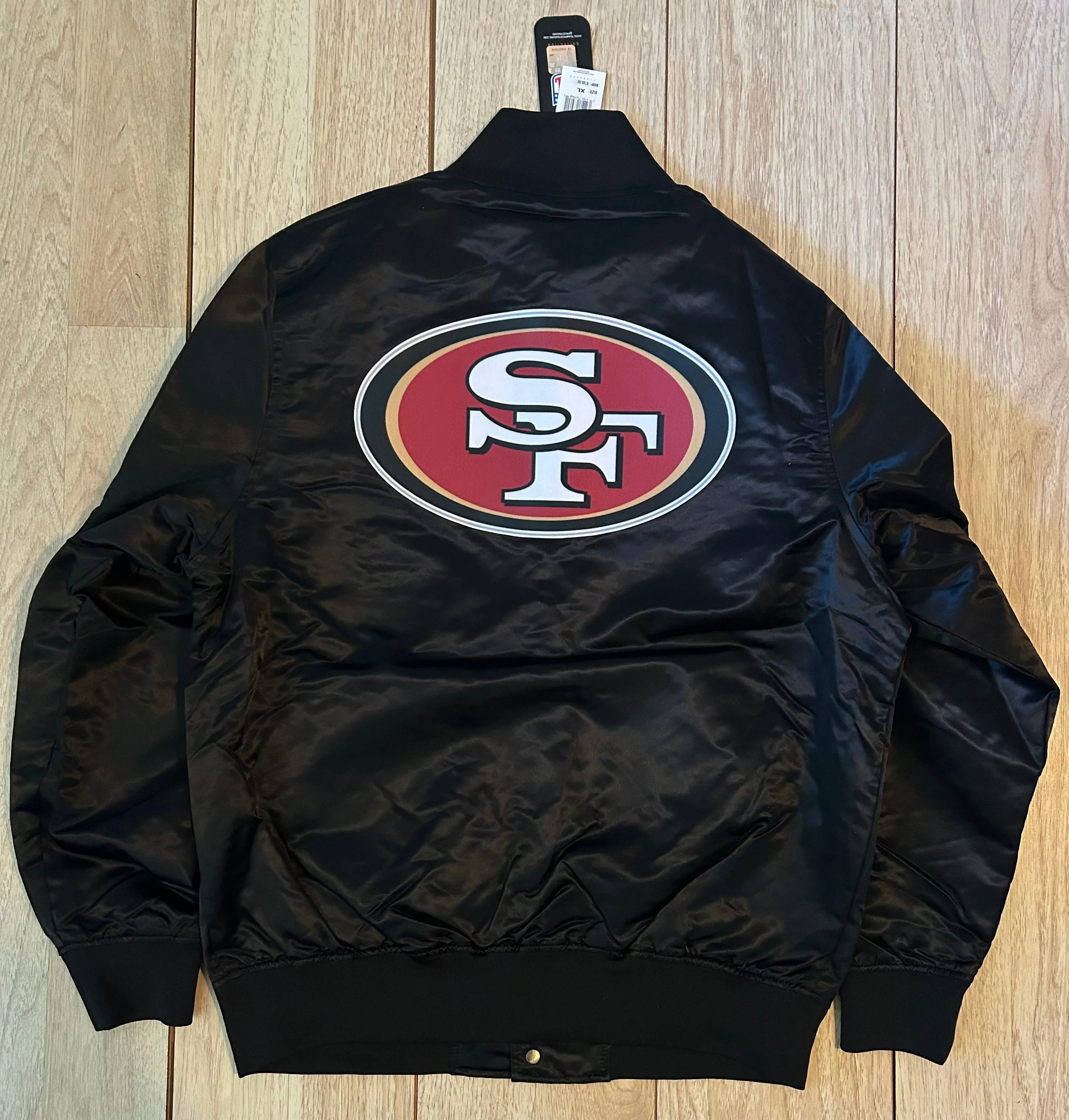 San Francisco 49ers Pro Standard Black Satin Button up